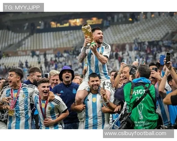 本赛季多库为俱乐部和国家队贡献十球六助攻展现出色状态 本赛季多库为俱乐部和国家队贡献十球六助攻展现出色状态